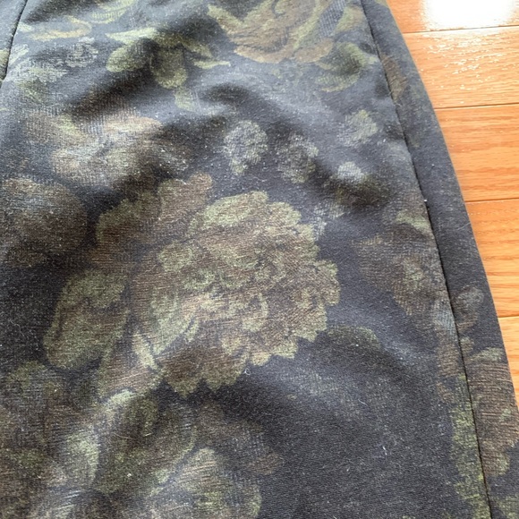 Kollontai brand stretch pants - Picture 2 of 3